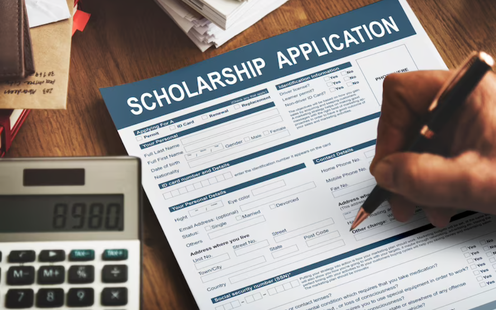 Study in Italy: Top 5 Scholarships for International Students
